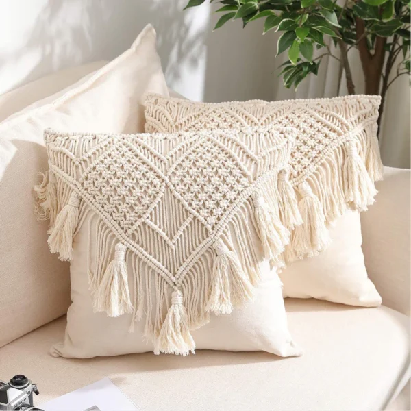Housse de coussin macramé ALCATRAZ beige avec franges 45x45cm pour canapé salon style bohème
