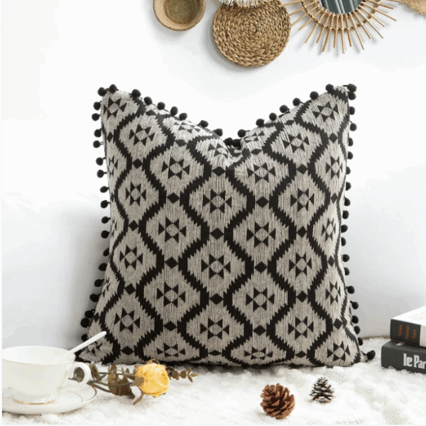Housse de Coussin Bohème Chic Noir & Blanc | Vogol Chenille Tribal Géométrique avec Pompons