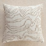 Housse de coussin crème texturée motif ondulé, coussin ethnique chic décoratif