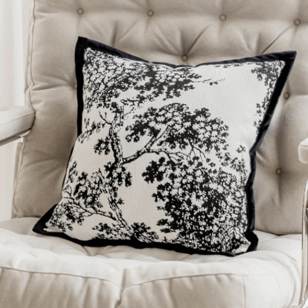 Coussin Décoratif Noir & Blanc | Motif Branchages Élégant | Salon & Chambre